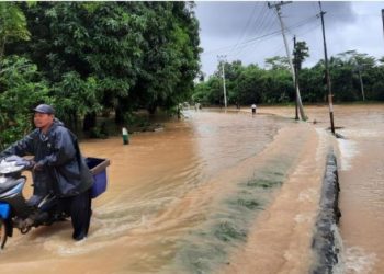 Sukabumi, Jawa Barat, dilanda Banjir dan Longsor