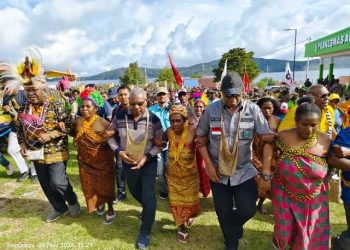 KPU Papua Barat tetapkan Dominggus Mandacan-Mohamad Lakotani pemenang Pilkada 2024